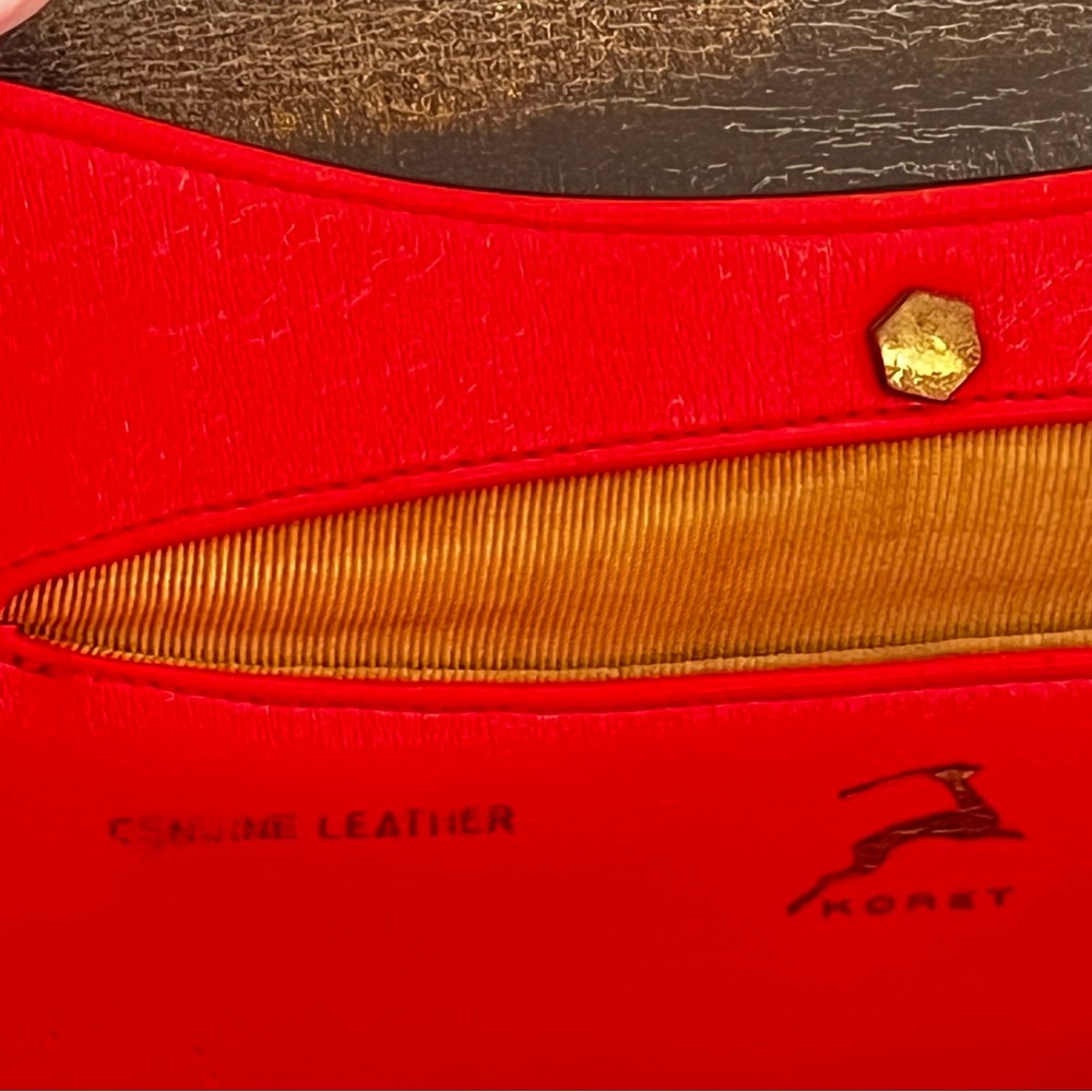 Koret Chic Black Leather Shoulder Bag with Red Inside and Gold Accents - Picture 2 of 10